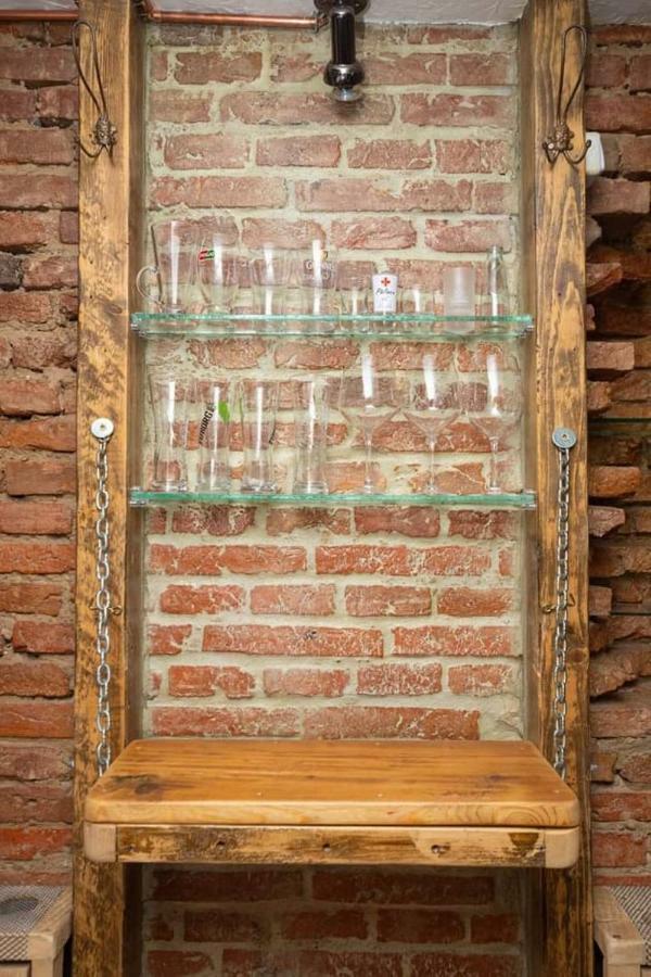 Rent A - Be Rustic Apartment