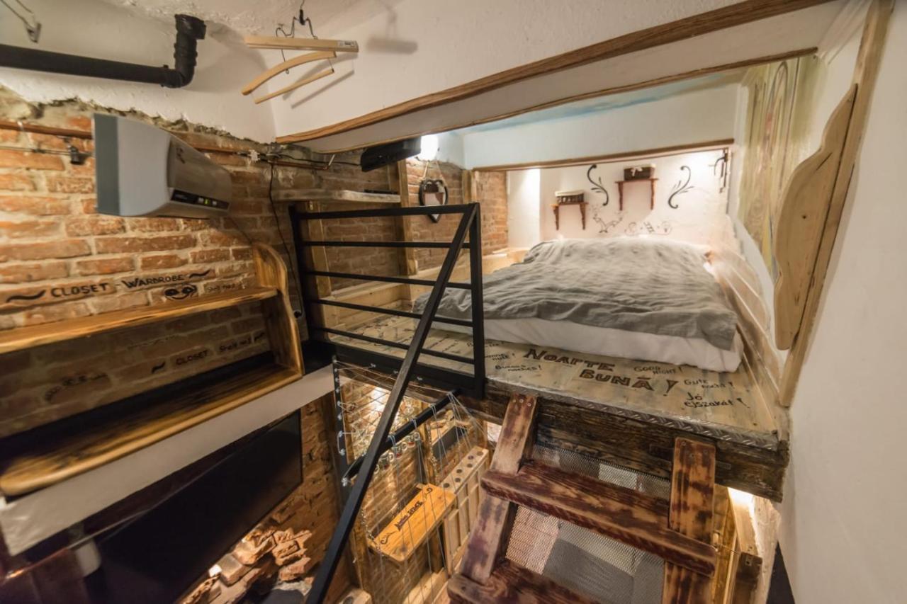 Rent A - Be Rustic Brașov