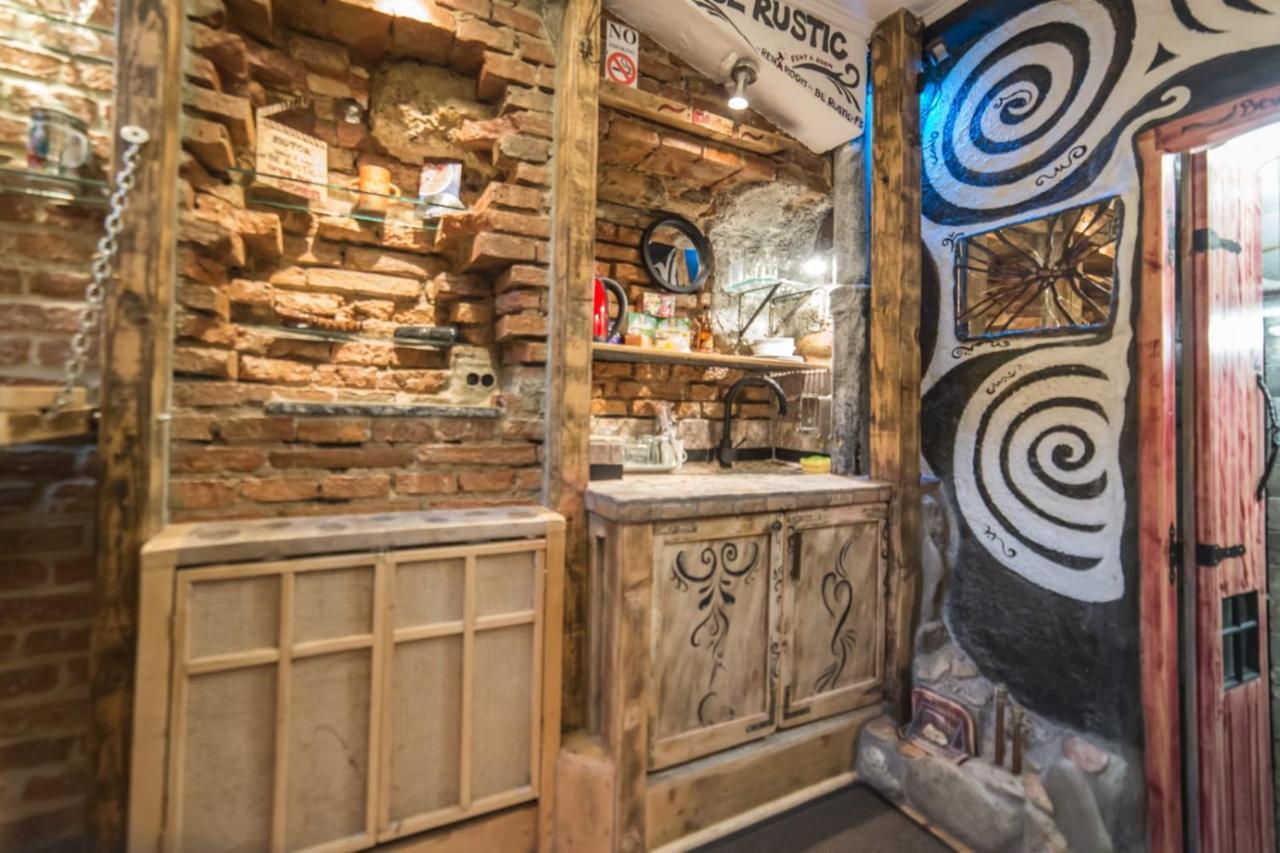 Rent A - Be Rustic