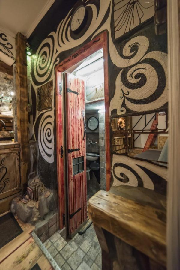 Rent A - Be Rustic Apartment *